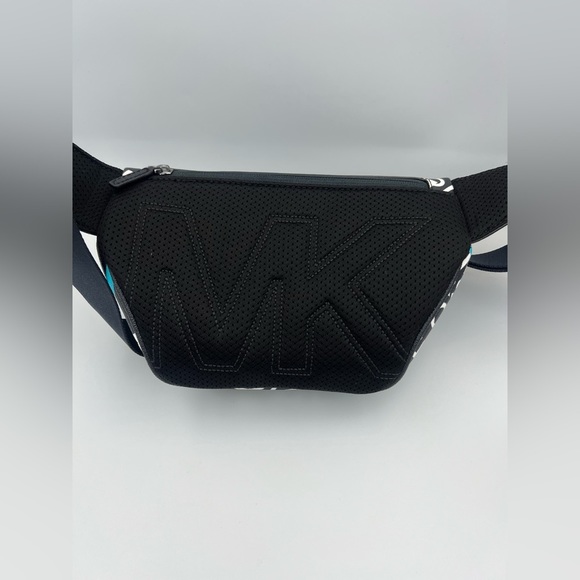 NWT Hudson Utility Belt Bag- Michael Kors - Picture 4 of 5